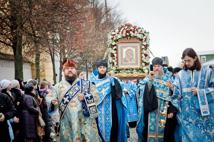 Фоторепортаж. 4 ноября в праздник Казанской иконы Божией Матери состоялся традиционный крестный ход