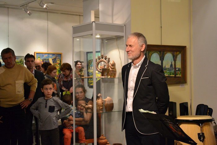 В арт-галерее «Лига» 26 мая 2016 г. состоялось открытие персональной выставки Павла Зеленецкого
