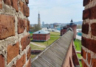В сентябре возобновляются экскурсии с подъемом на стены и башни Коломенского кремля!