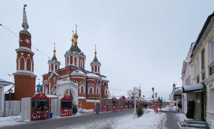 Внимание! С 29 декабря по 8 января ограничение на движение автотранспорта по улице Лажечникова и парковку на территории Кремля.